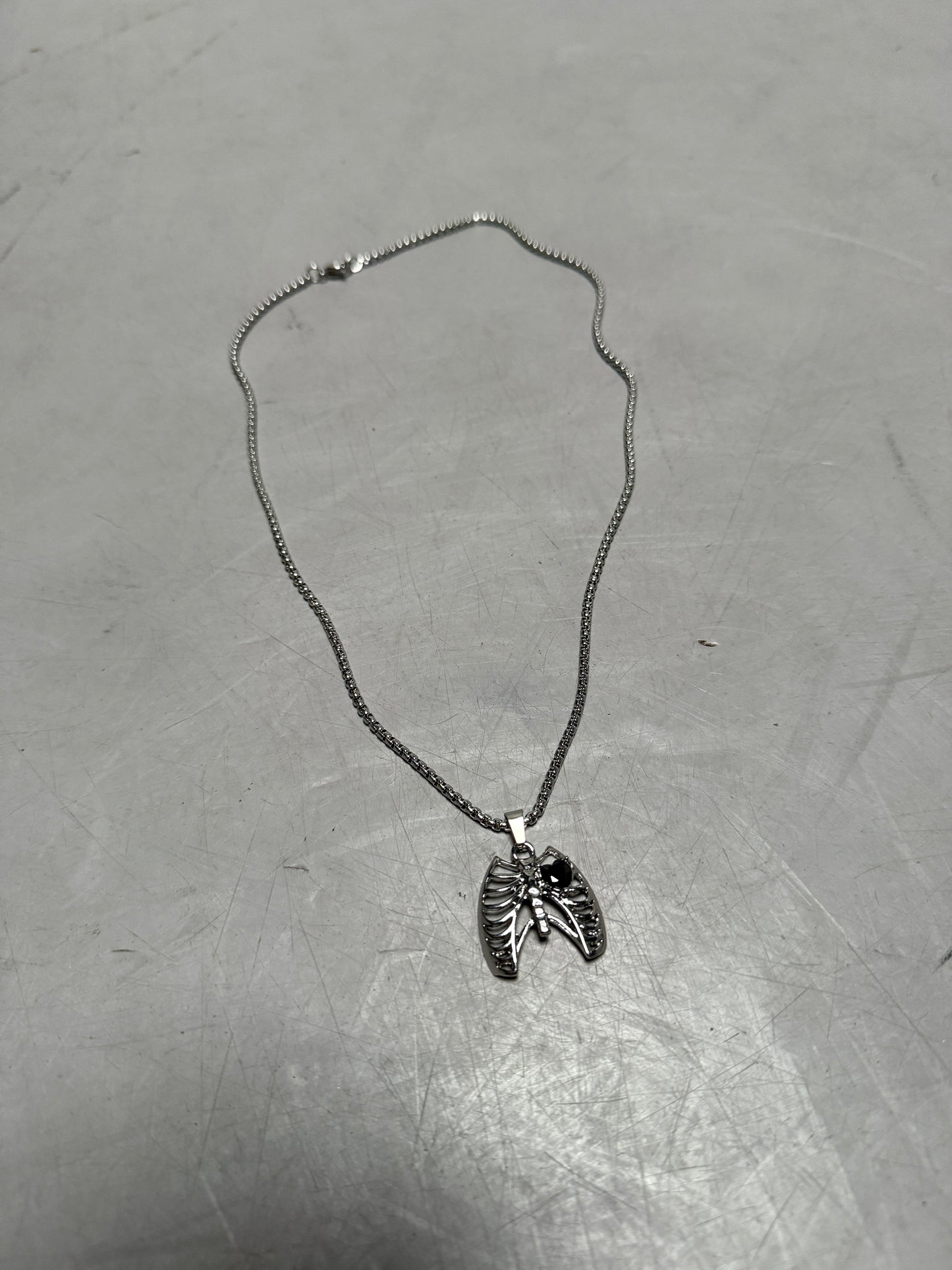 GRUNGEVIA - Rib Cage Necklace